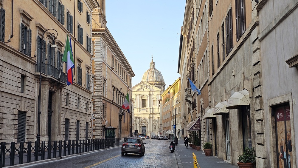 Uncovering the Rich History of St. Peter’s Basilica